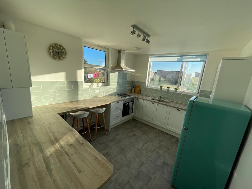 Harbour Loft! Newly Refurbished 3 Bed Flat! Apartment Burry Port Exterior photo