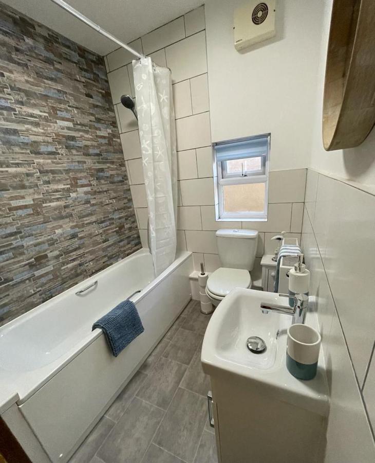 Harbour Loft! Newly Refurbished 3 Bed Flat! Apartment Burry Port Exterior photo